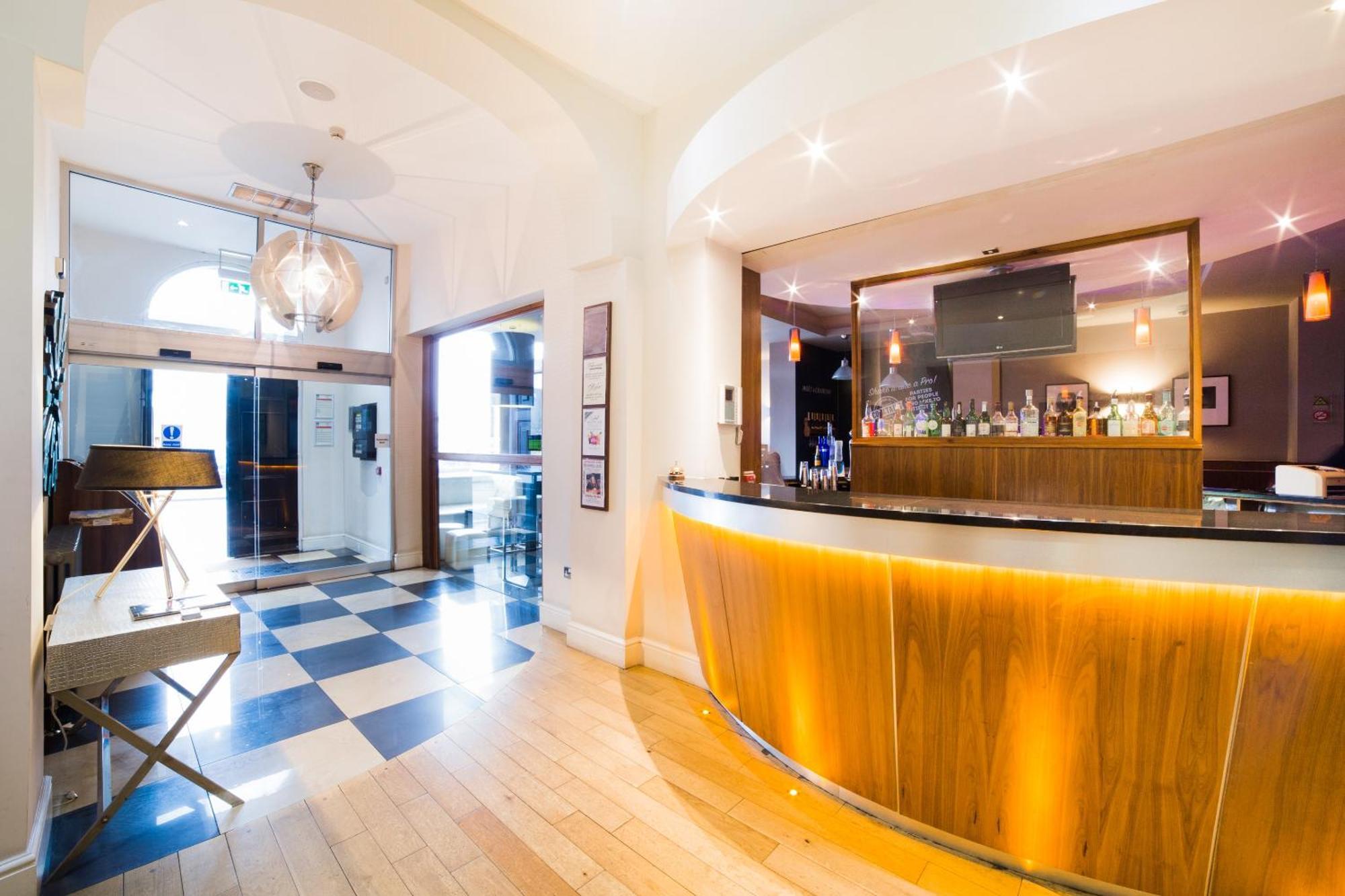 Oyo Imperial Hotel Barrow-in-Furness Exterior foto